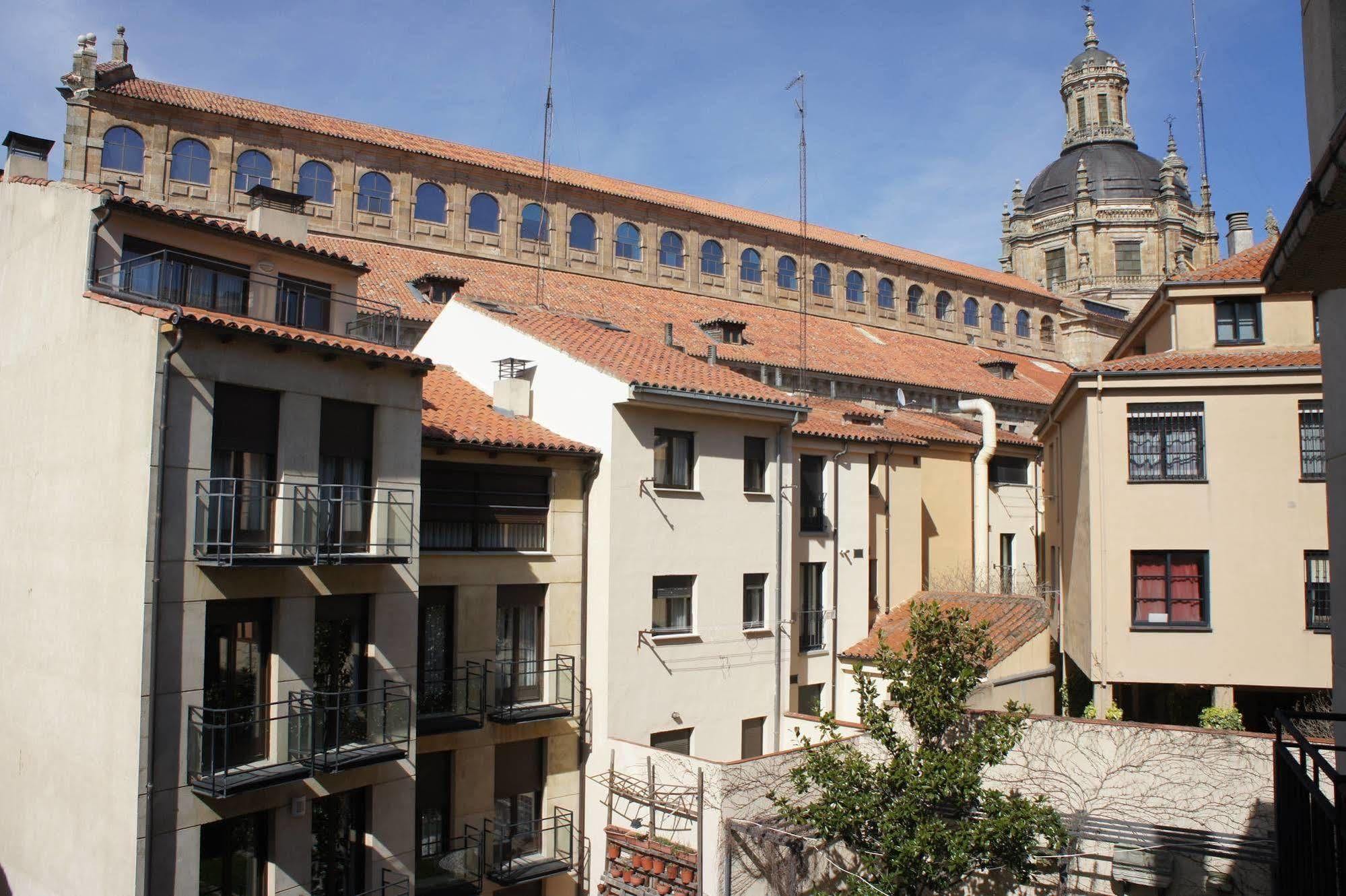 Monumental Apartments Саламанка Екстериор снимка